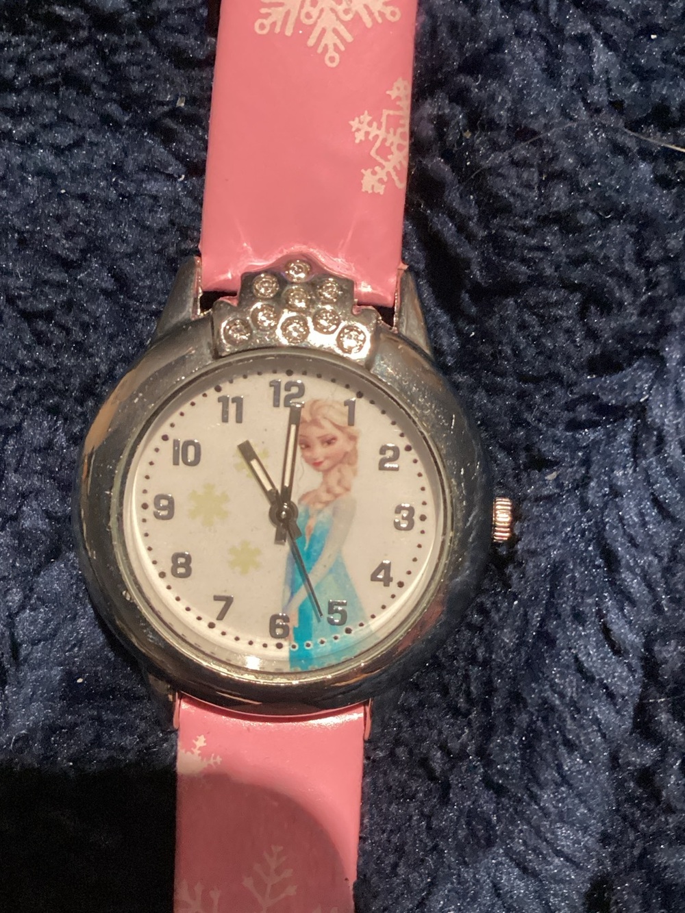 Pink Kids Character Analog Watch with Snowflake Dial